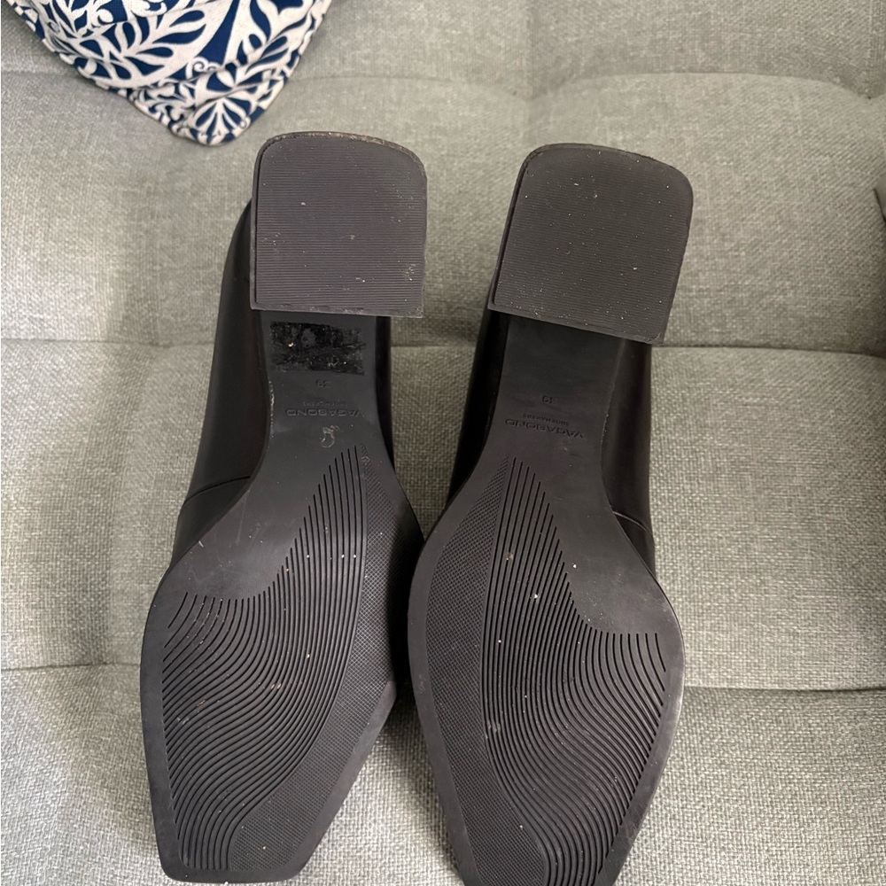 Vagabond Black Square-Toe Block Heel Pumps - Picture 3 of 4